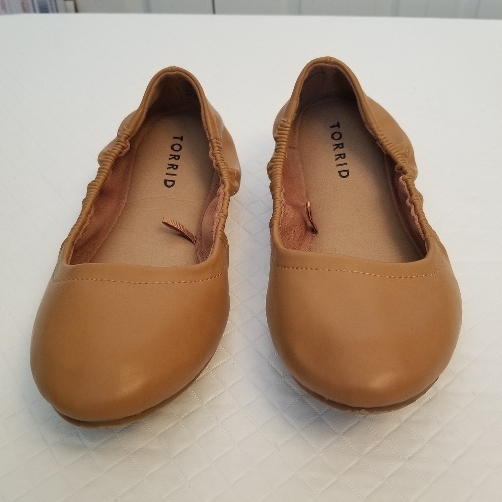 TORRID Women's Scrunch Ballet Flat  Taupe Size 6 (WW) 19445333